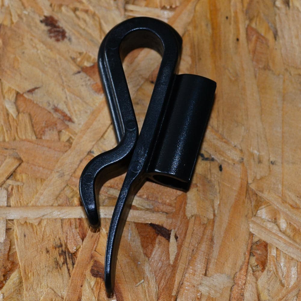 Bucket Clip for 3/8" Syphon Tube - Black